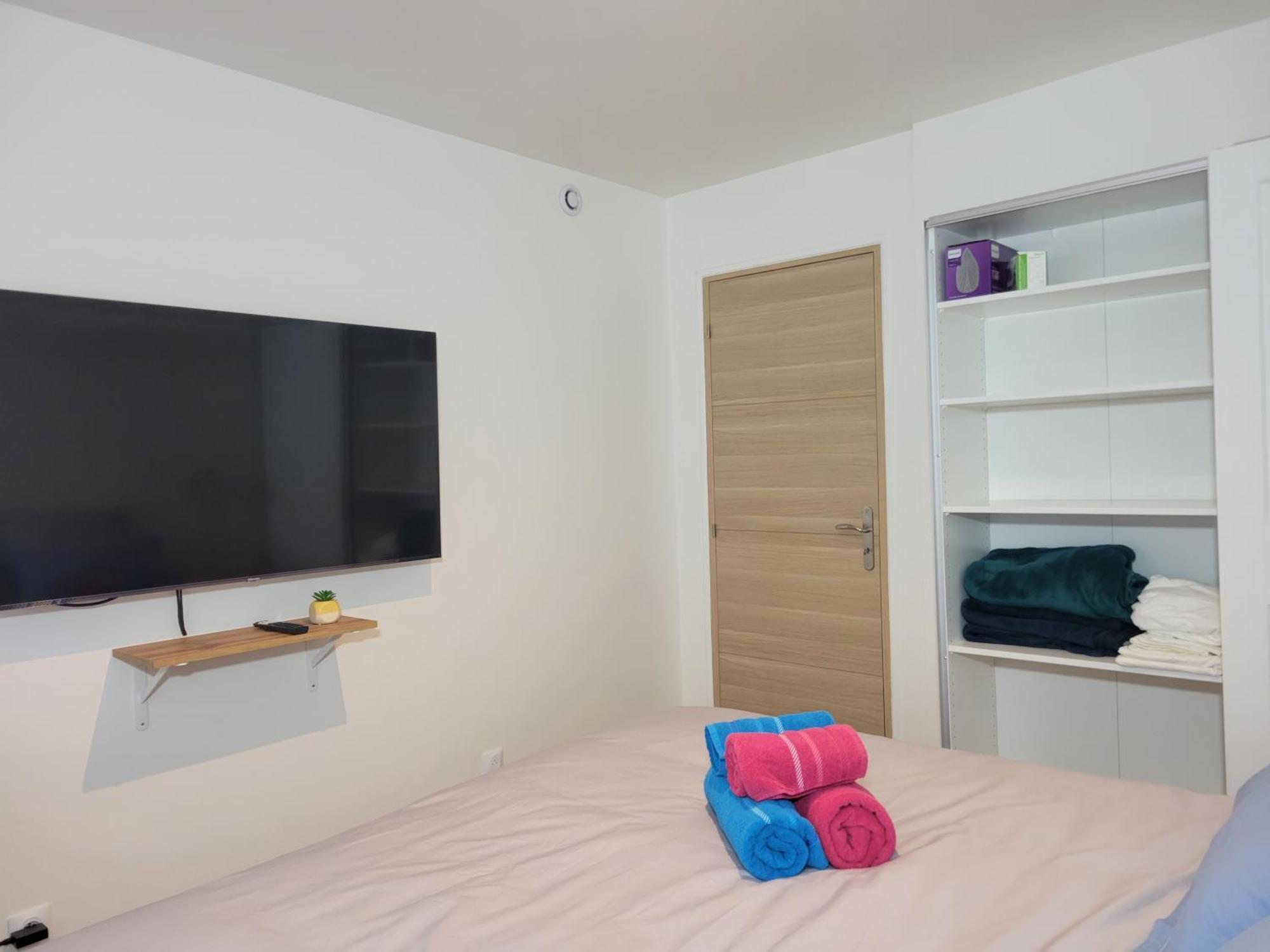 Amazing Apartment A Stone'S Throw From The City Of Lights - Paris Клиши Экстерьер фото