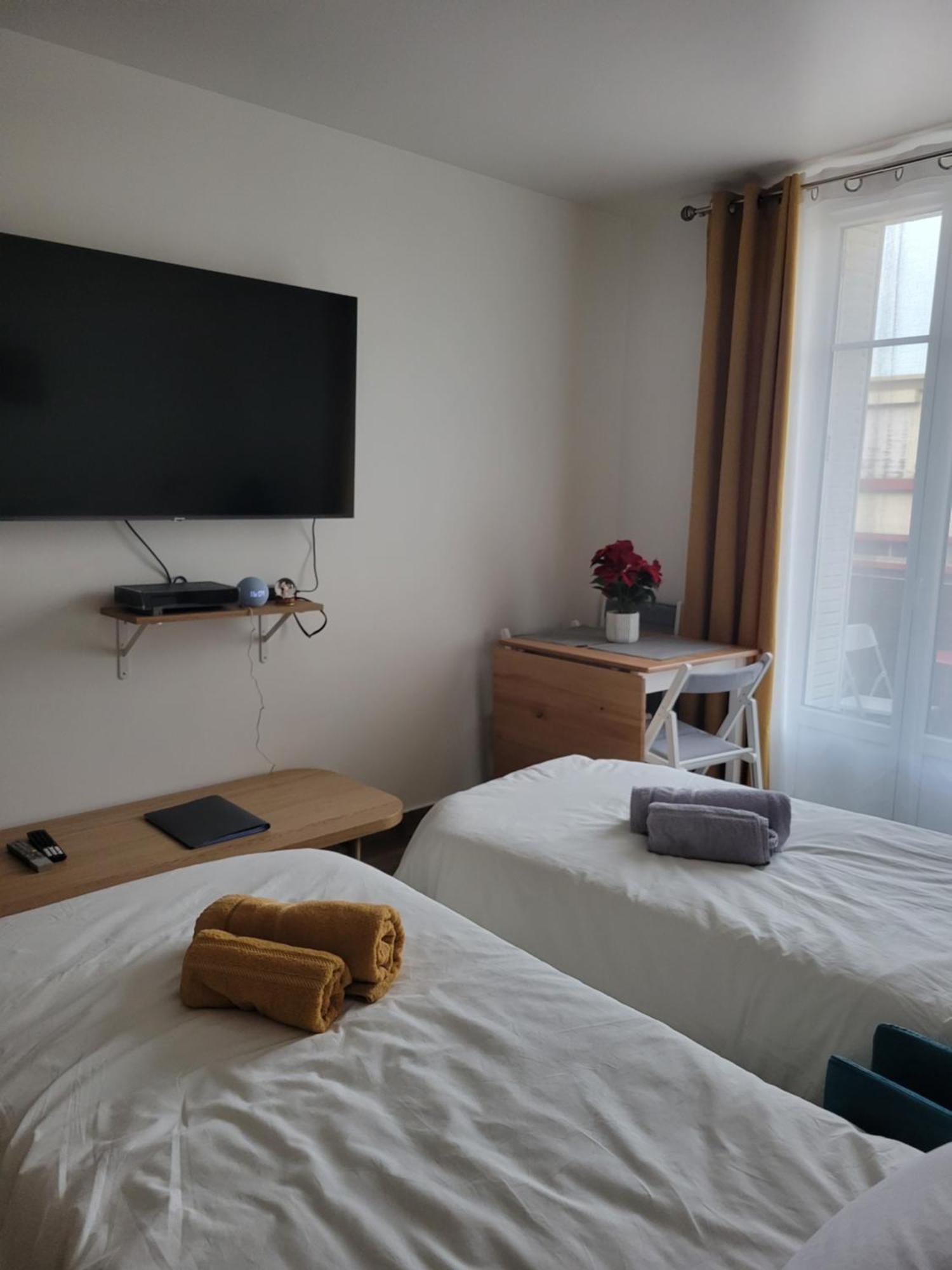 Amazing Apartment A Stone'S Throw From The City Of Lights - Paris Клиши Экстерьер фото